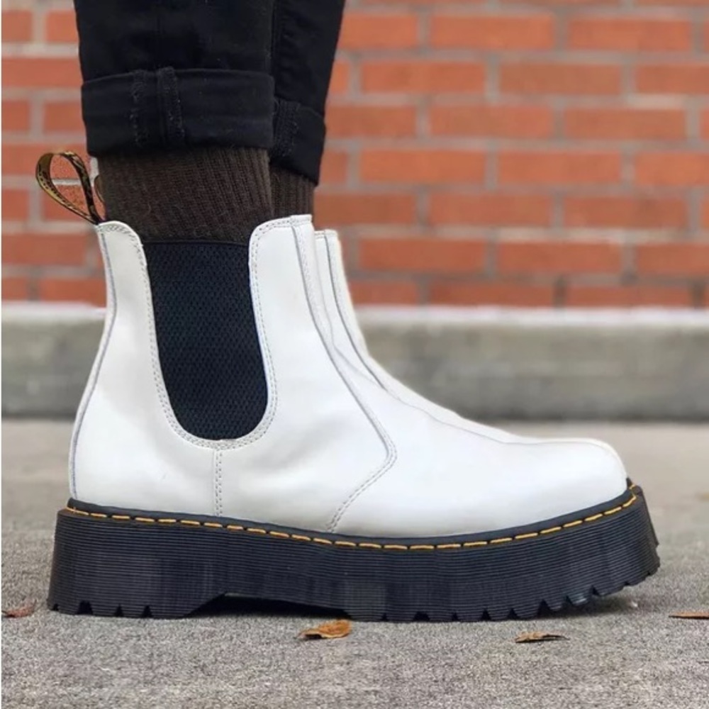 Doc Marten 2976 Quad Platform Chelsea Boots